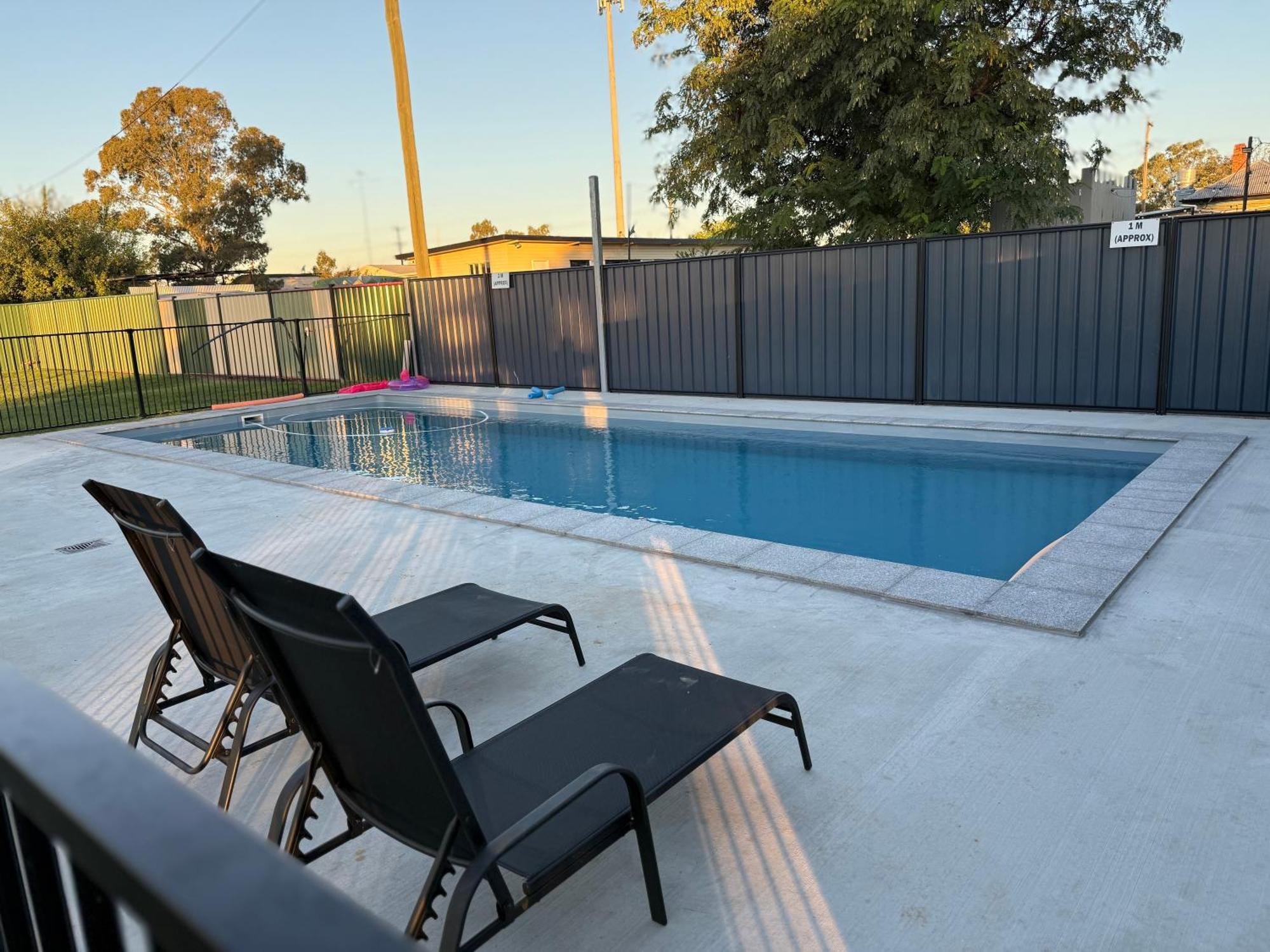 Toobeah Hotel/Motel ภายนอก รูปภาพ
